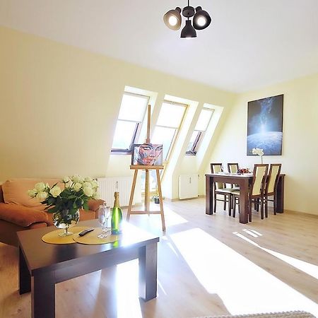 50 M Do Plazy Thobruk Apartamenty Piekna Dama Z Kolobrzegu المظهر الخارجي الصورة